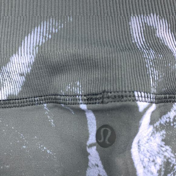 Lululemon Leggings Women's Apx Sz 8 Ebb To Street Tight Stone Wash Graphite Gray - Picture 3 of 6